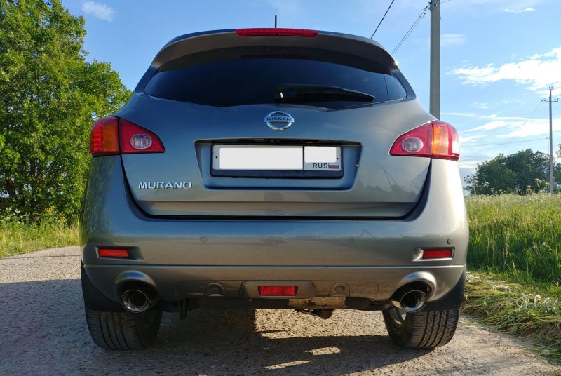 Nissan Murano сзади