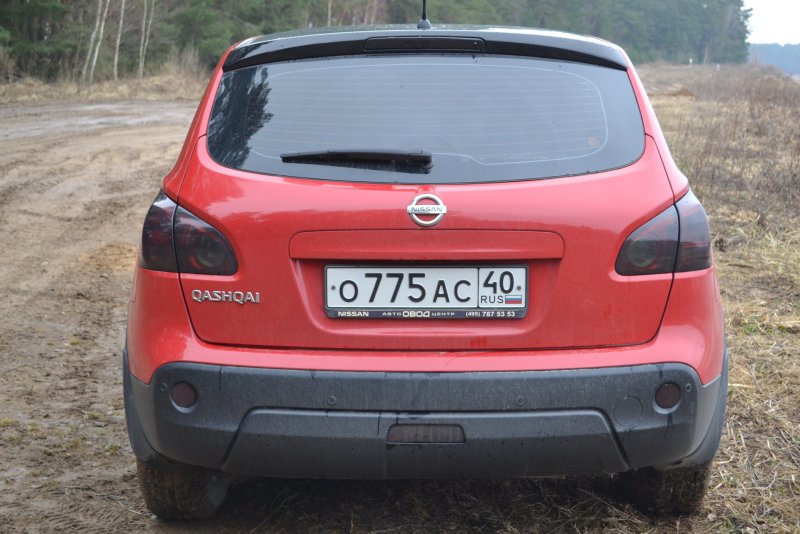 Nissan Qashqai j10 сзади