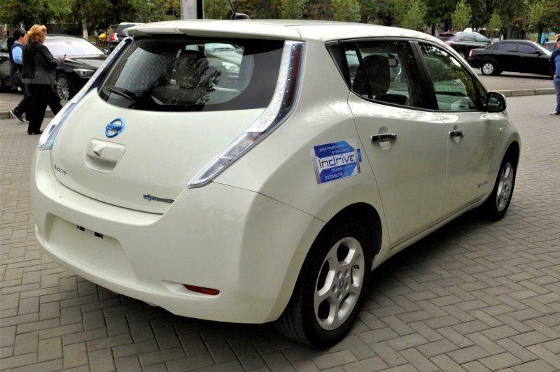 Nissan Leaf 2012