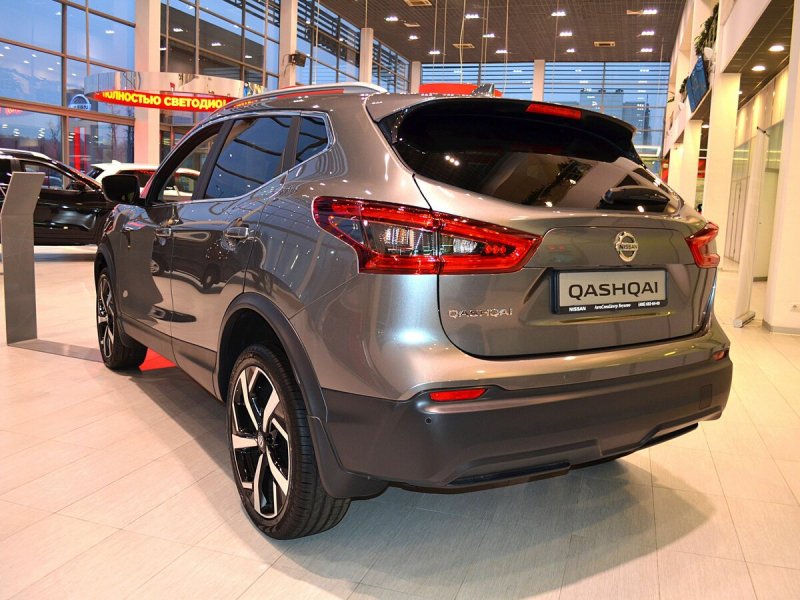 Nissan Qashqai 2013 сзади