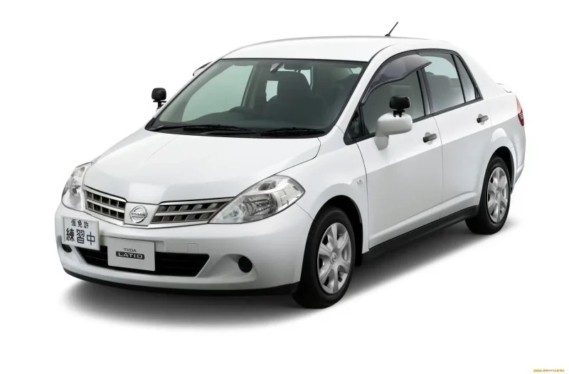 Nissan Tiida 2004-2013