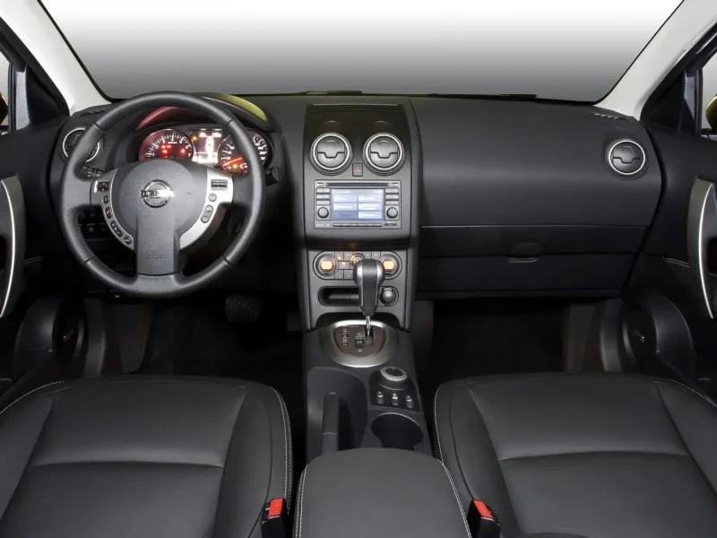 Nissan Qashqai 2010 салон