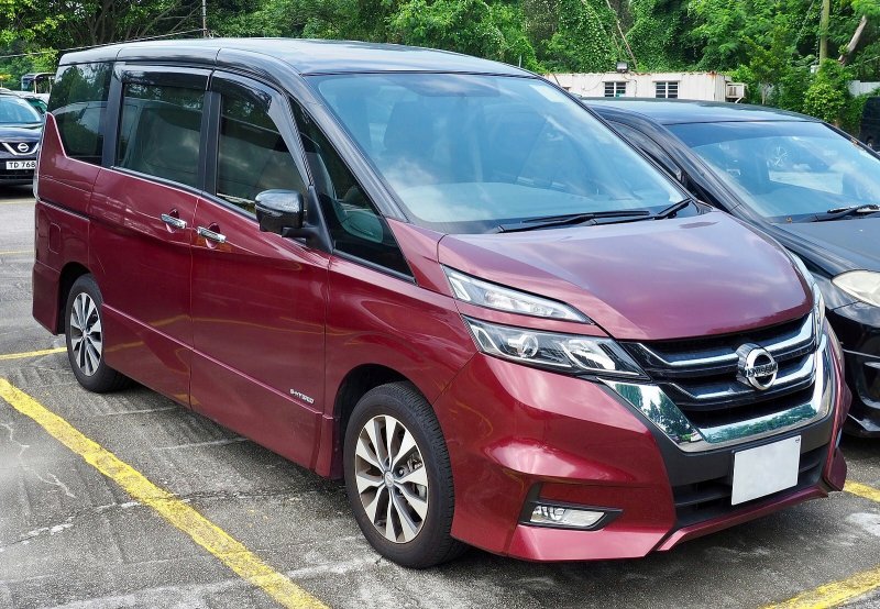 Nissan Serena 2018