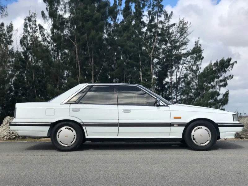 Nissan Skyline r31 1986