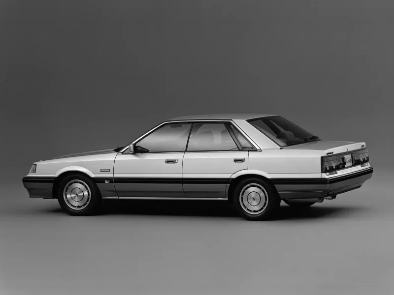 Nissan Skyline r31 седан