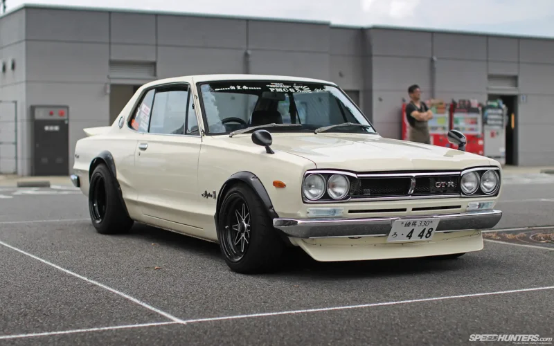 Nissan Skyline r31 салон