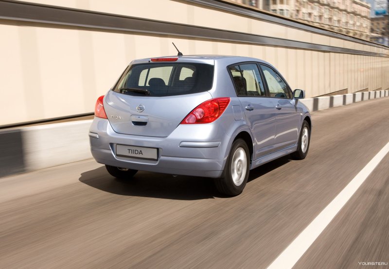 Nissan Tiida 2011