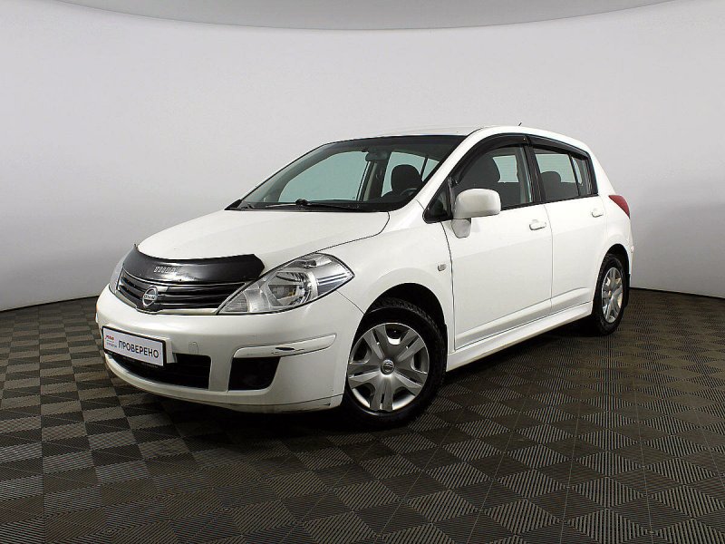 Nissan Tiida 2011