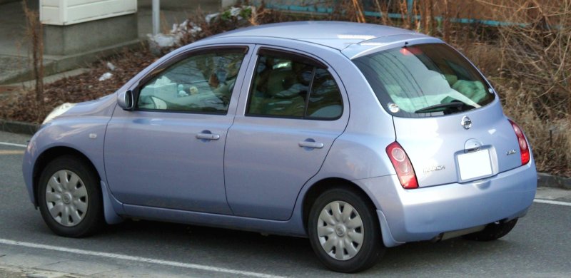 Nissan March k12