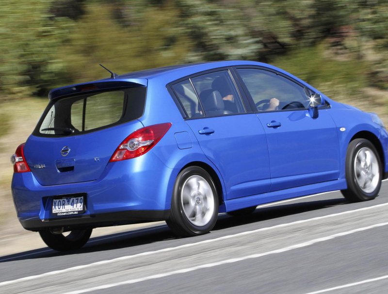 Nissan Tiida 2010