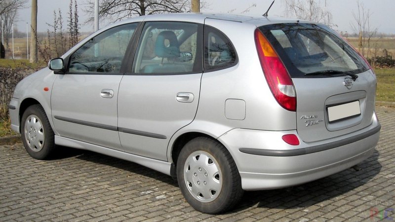 Nissan Almera Tino 2000