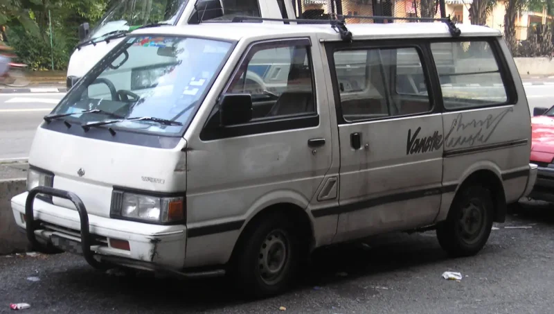 Nissan Vanette largo