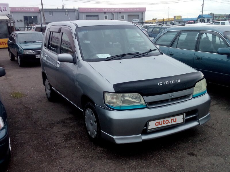 Nissan Cube z10 с люком