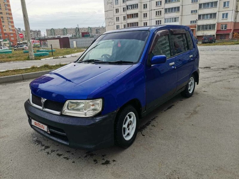 Nissan Cube z10