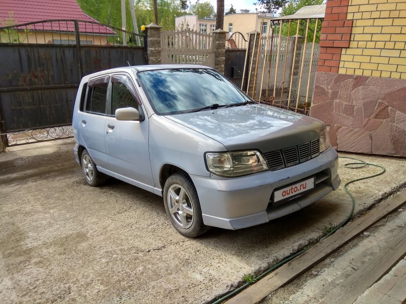 Nissan Cube 2001