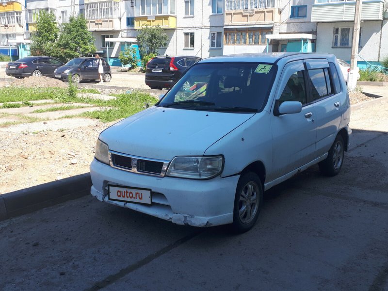 Nissan Cube 2001