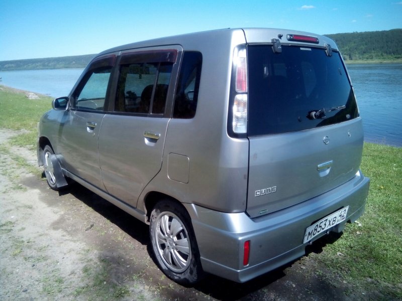 Nissan Cube 2001