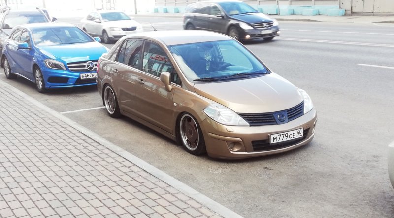 Nissan Tiida 2007 стенс