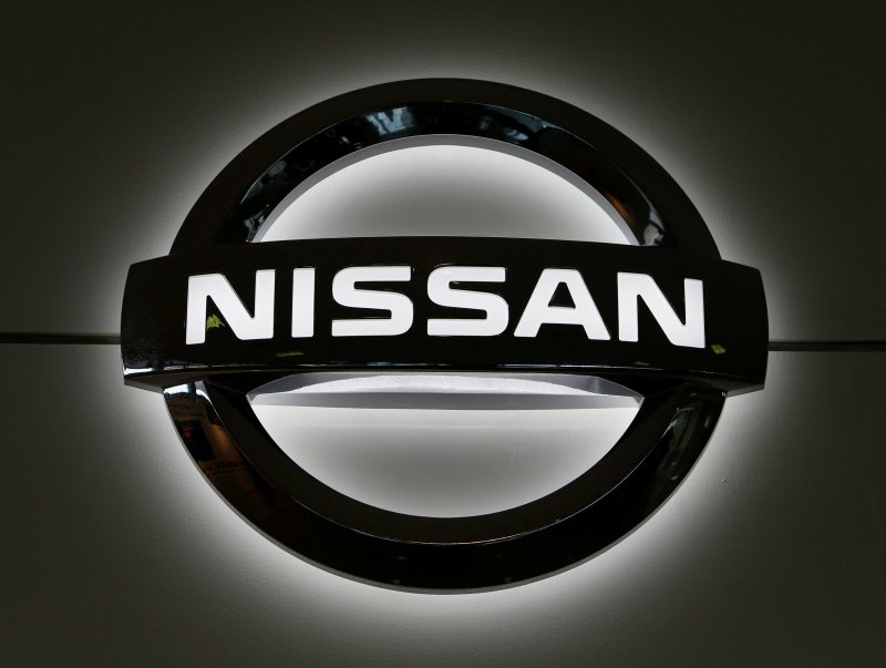 Nissan Sentra logo