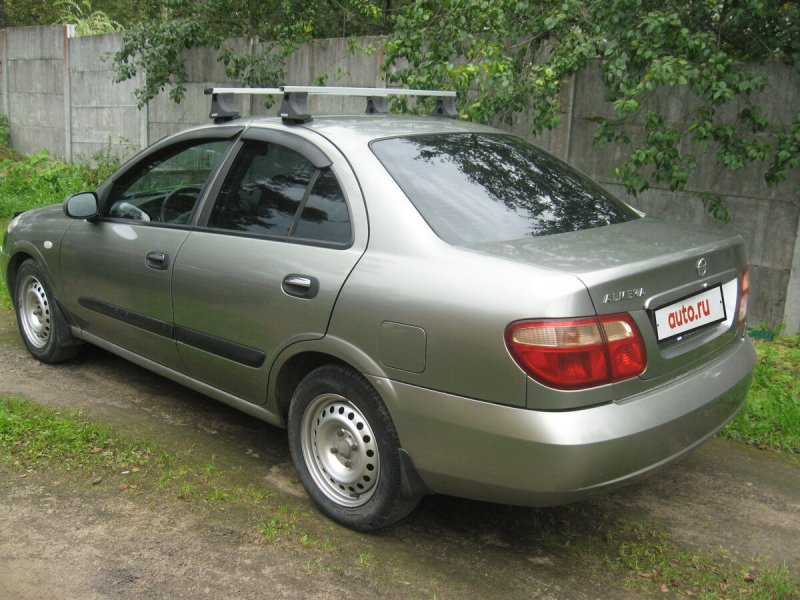 Nissan Almera 2006