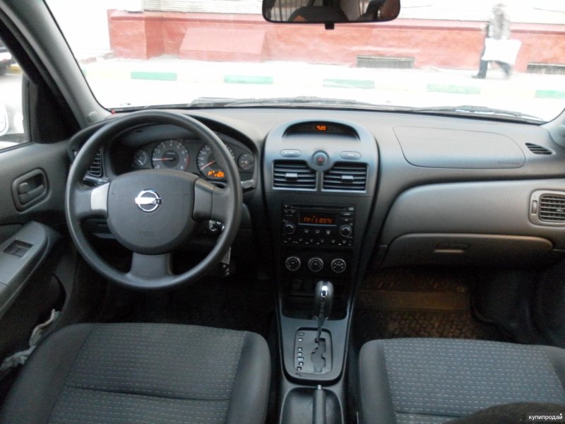 Nissan Almera 2013 Interior