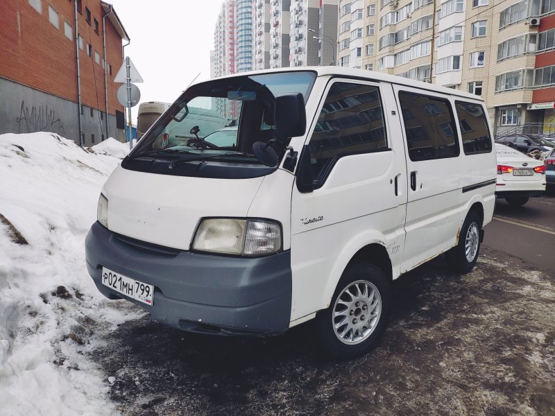 Nissan Vanette 2003