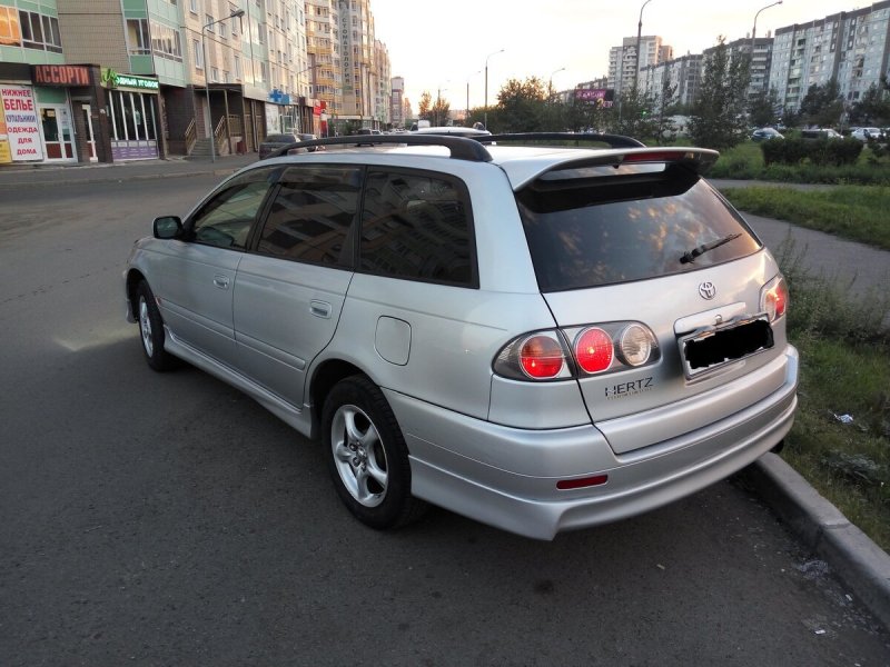 Toyota Caldina 2000