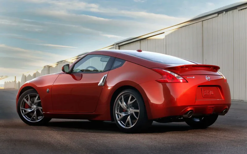 Ниссан купе 370z