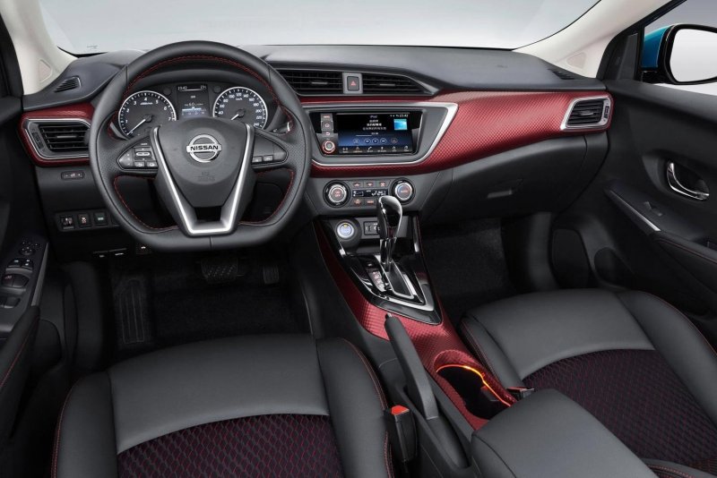 Nissan Lannia