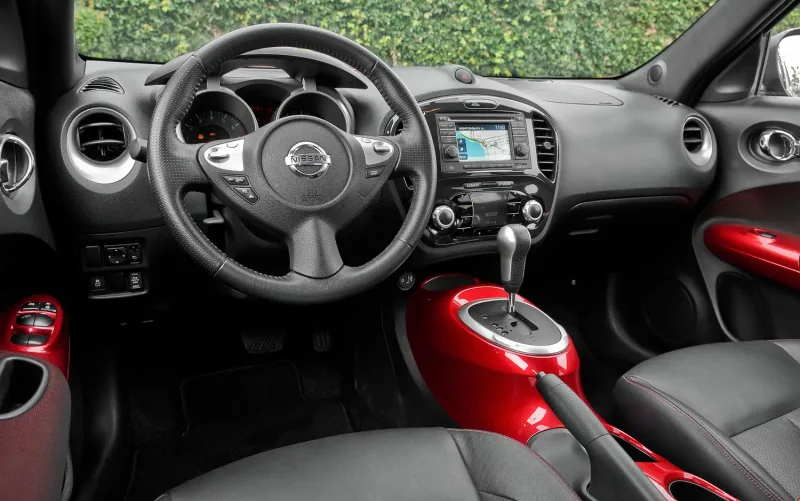 Nissan Juke 2011 салон