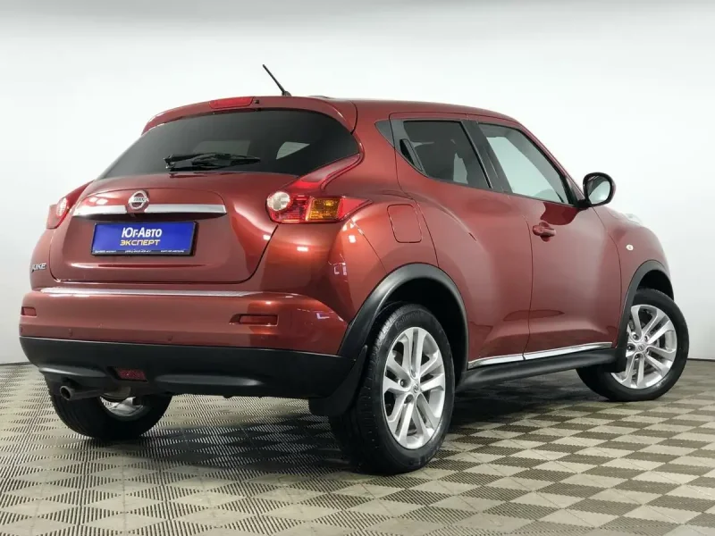 Nissan Juke 1 поколение