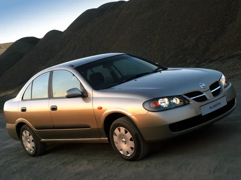 Nissan Almera n16 седан