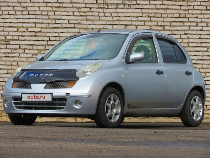 Nissan March III (k12)