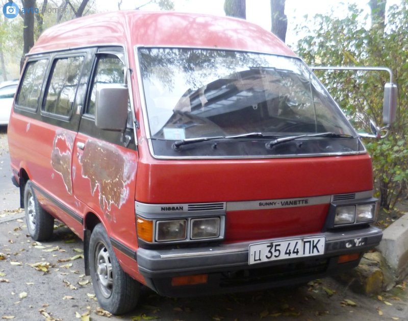 Nissan Vanette 1984