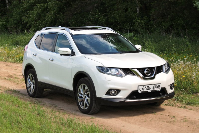 Nissan x-Trail 2017 белый