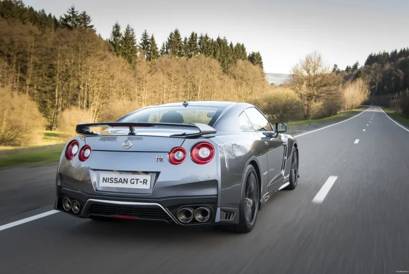 Nissan gt-r r35 2013