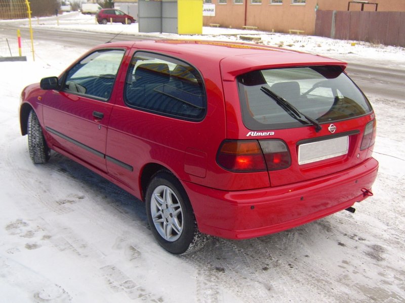 Nissan Almera n15