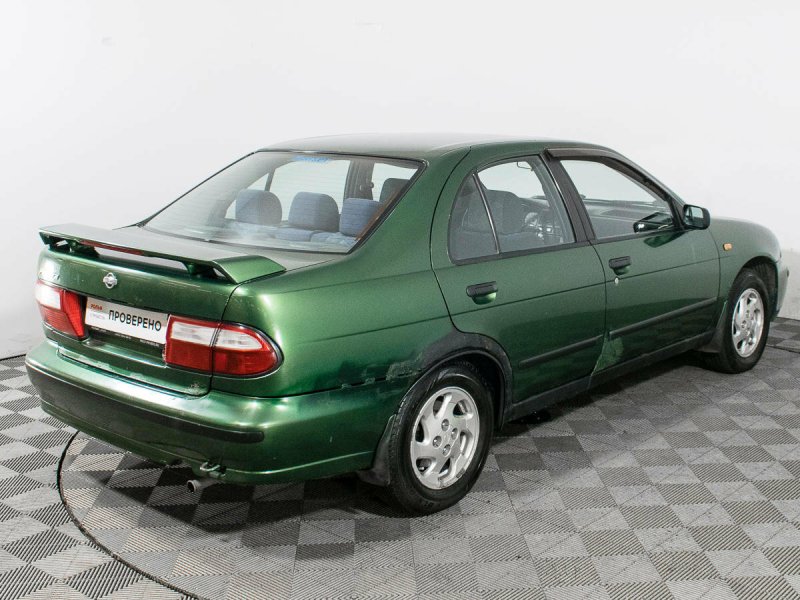 Nissan Almera 1996