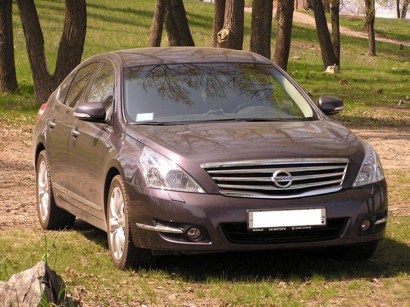 Nissan Teana j32