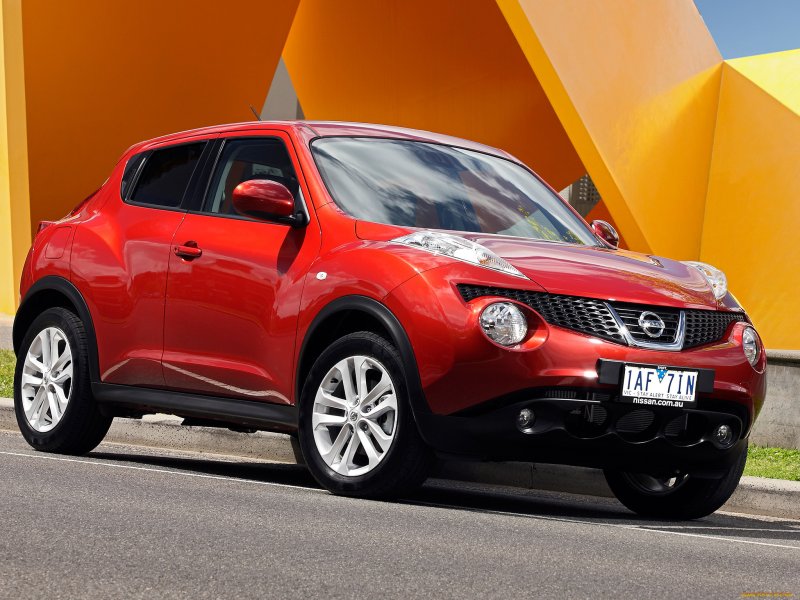 Nissan Juke 2013 красный