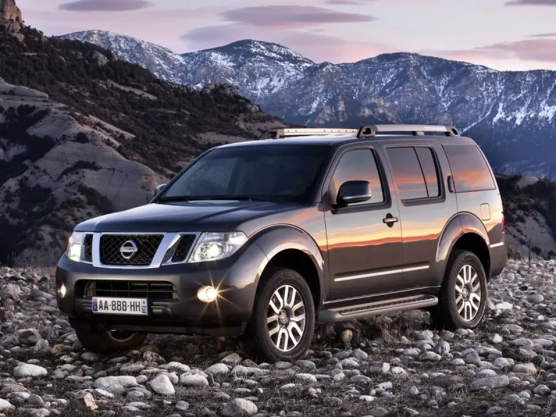 Джон Nissan Pathfinder