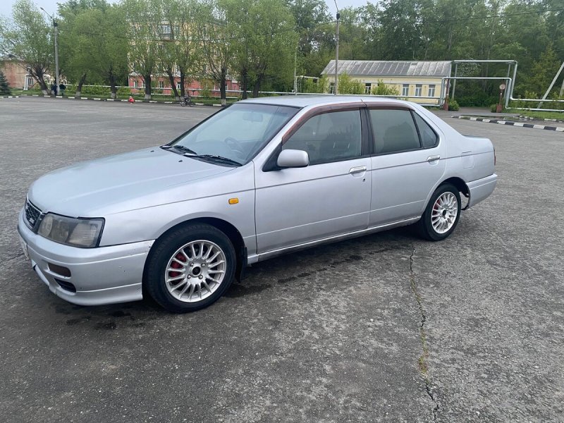 Nissan Bluebird 1998