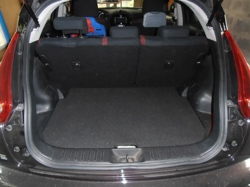 Nissan Juke 2012 багажник