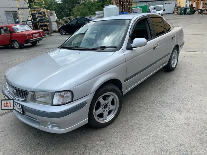 Nissan Sunny b15