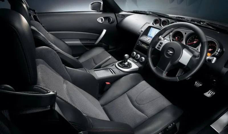 Nissan 350z салон