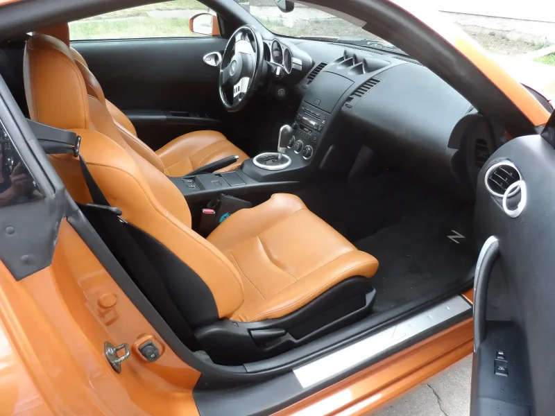 Nissan 350z Interior