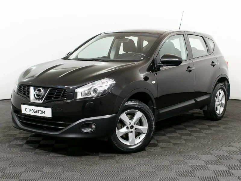 Nissan Qashqai 2010 черный