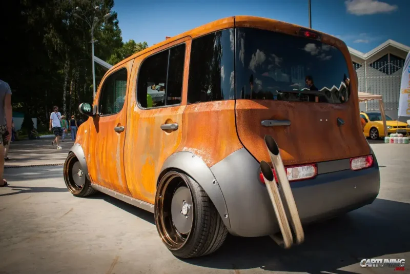 Nissan Cube stance