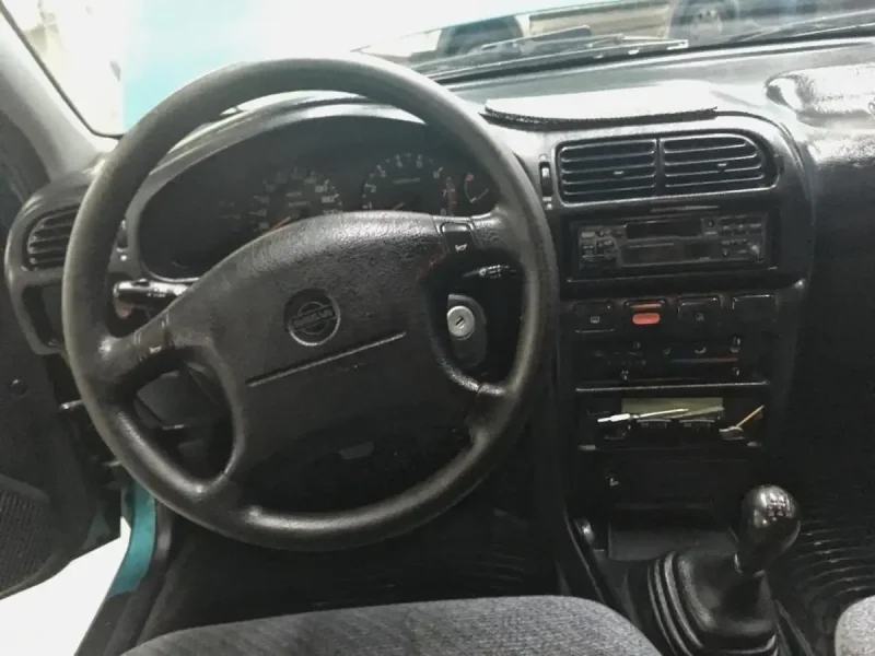 Nissan Sunny n14 салон