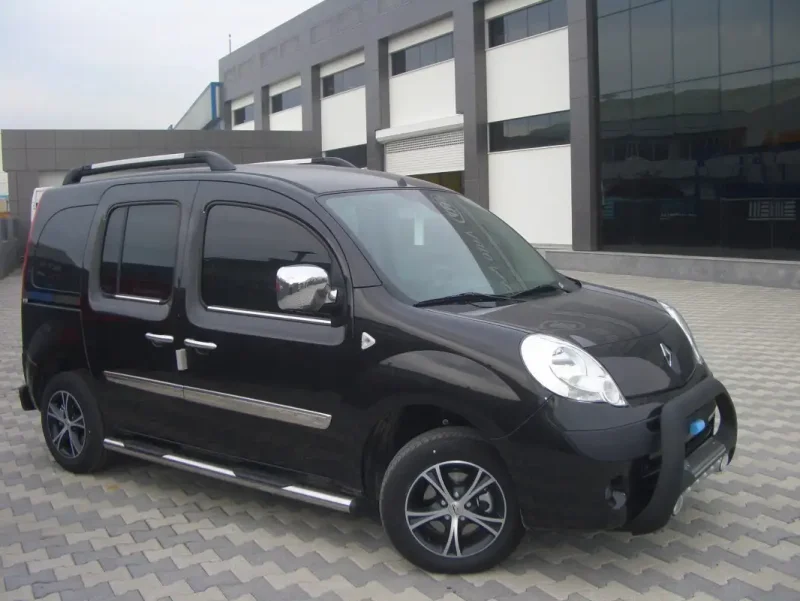 Renault Kangoo 2000 пороги